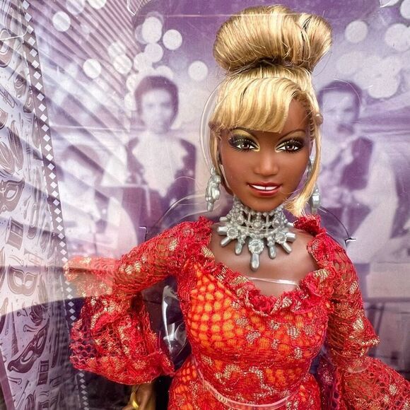 Barbie Inspiring Women Doll, Celia Cruz Queen of Salsa in Red Lace Dress - Picture 10 of 16